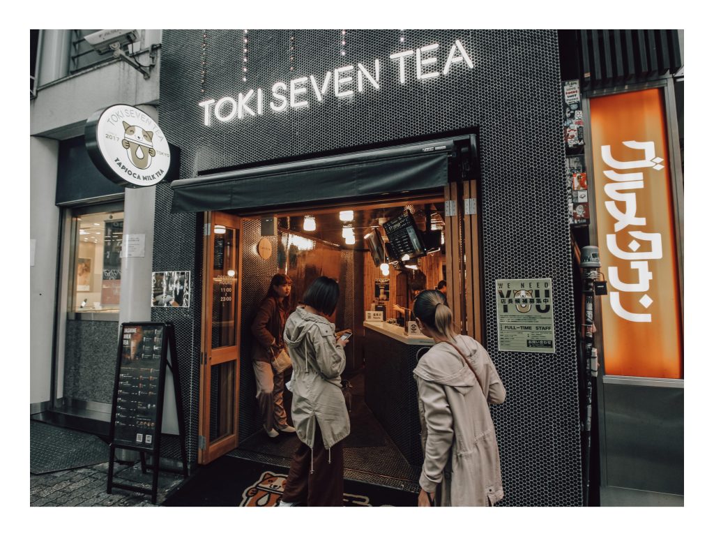TOKYO- Japan - 9 2 S N A P - Travel Series